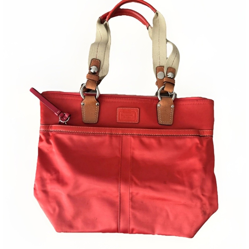Coach Hampton Orange Hobo Style Large Shoulder Tote Bag M0749-11745 Authentic